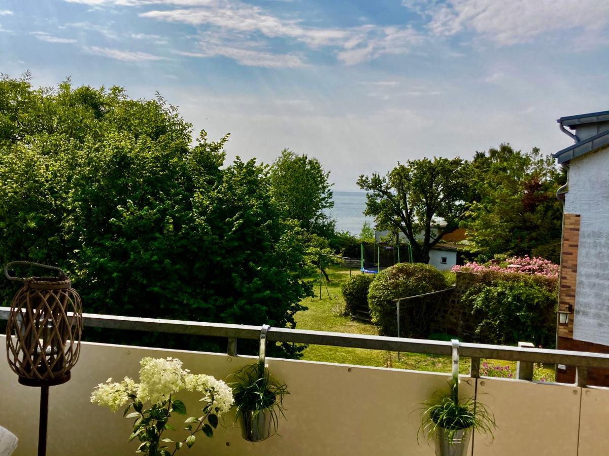 Ferienwohnung Hafenliebe, Villa Vilmblick Mit Meerblick Lauterbach  Bagian luar foto